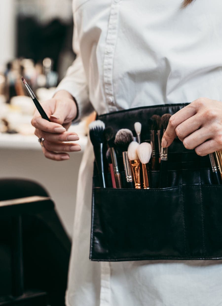 Makeup artists' tools